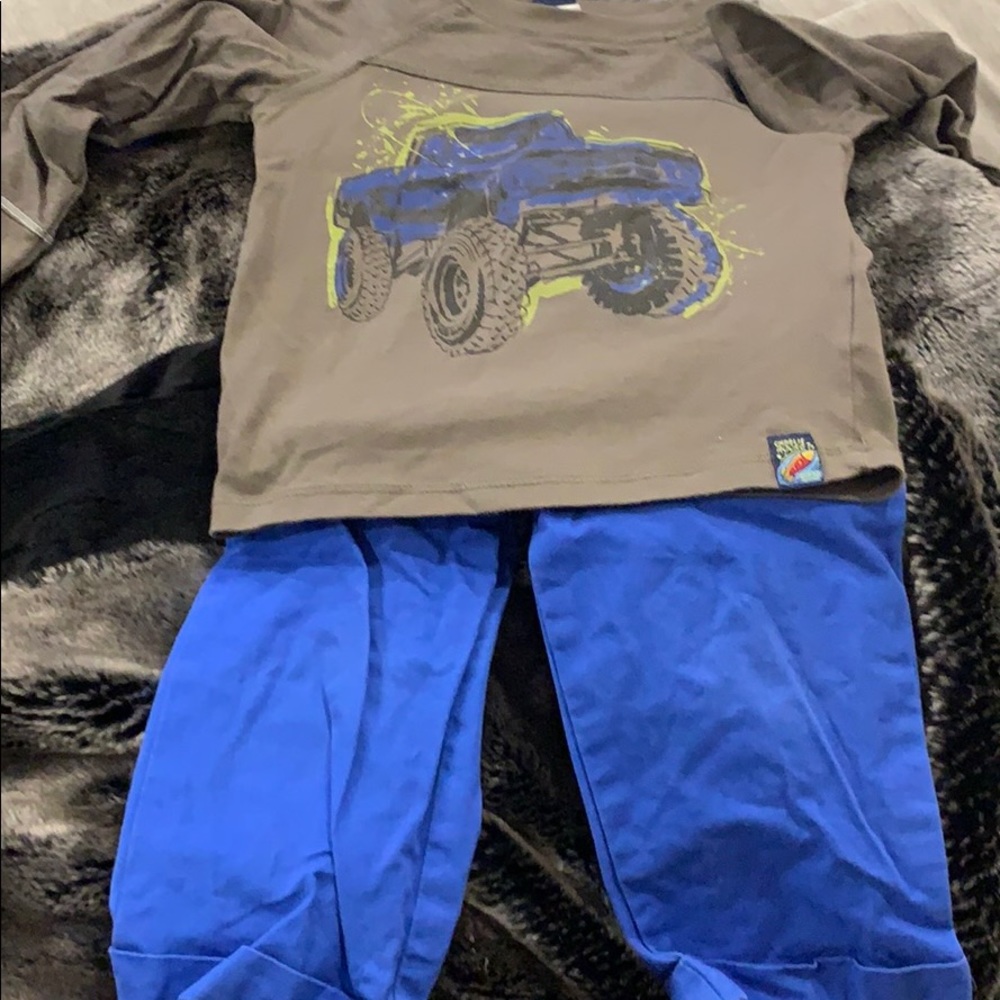 Charlie rocket long sleeve top with pants 18months